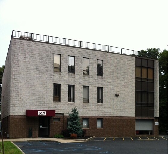 517 Route 111, Hauppauge, NY 11788