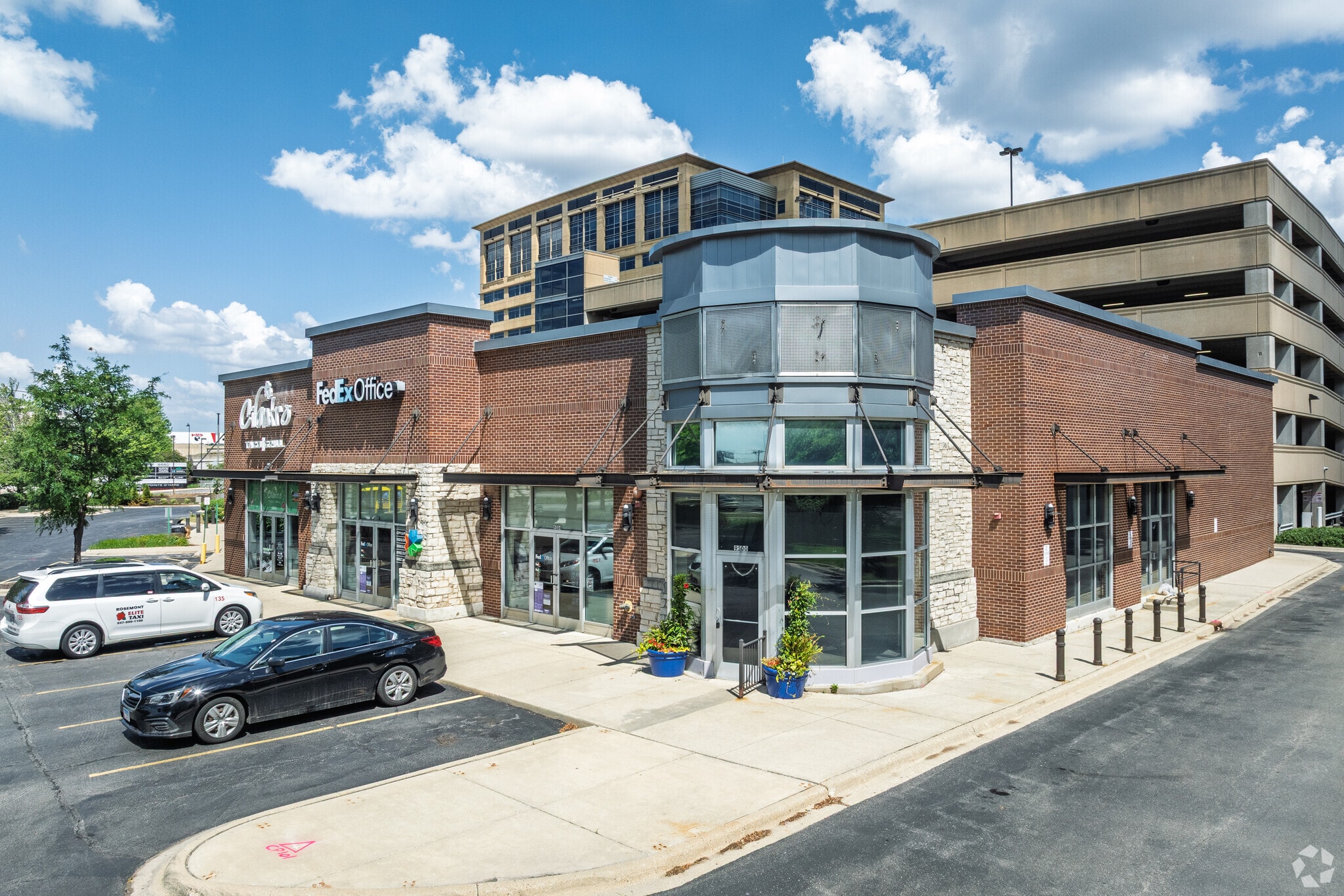 9500-9520 W Higgins Rd, Rosemont, IL for lease Primary Photo- Image 1 of 5