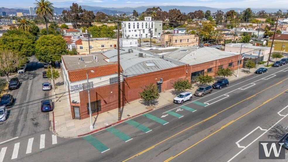 5645-5655 W. Adams Boulevard Blvd, Los Angeles, CA for lease - Building Photo - Image 2 of 17