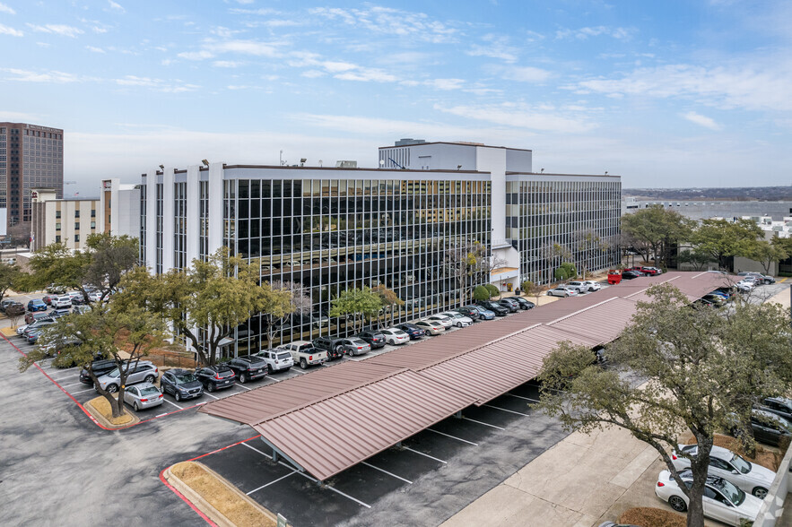 10300 N Central Expy, Dallas, TX for lease - Building Photo - Image 2 of 16