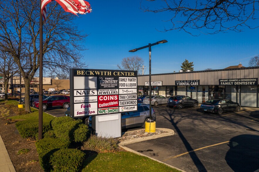 9225-9259 Waukegan Rd, Morton Grove, IL for lease - Building Photo - Image 1 of 12