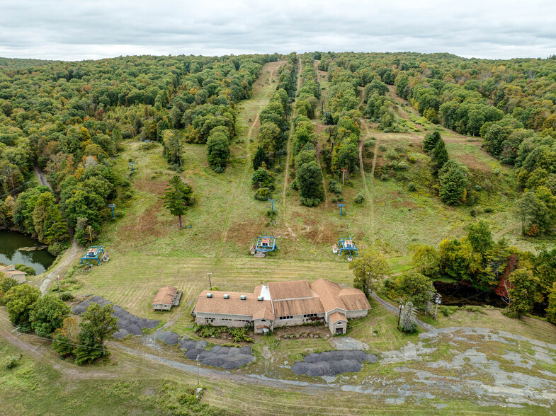 505 Timber Hill rd, Henryville, PA for sale - Primary Photo - Image 1 of 22