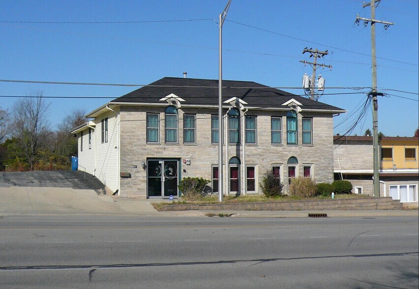 2613 E 3rd St, Bloomington, IN for sale - Primary Photo - Image 1 of 1