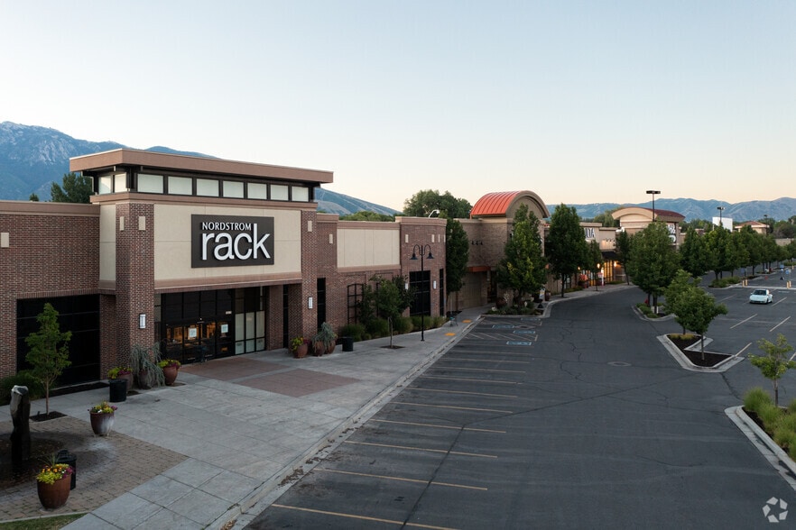 10329-10497 S State St, Sandy, UT for lease - Primary Photo - Image 1 of 4