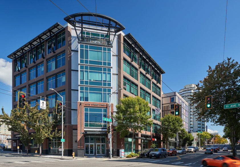 1100 NE 45th St, Seattle, WA for lease - Building Photo - Image 1 of 11