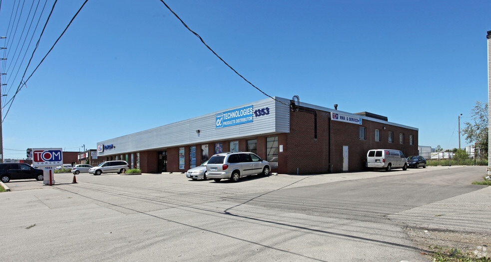 1353 Britannia Rd E, Mississauga, ON for lease - Building Photo - Image 2 of 4