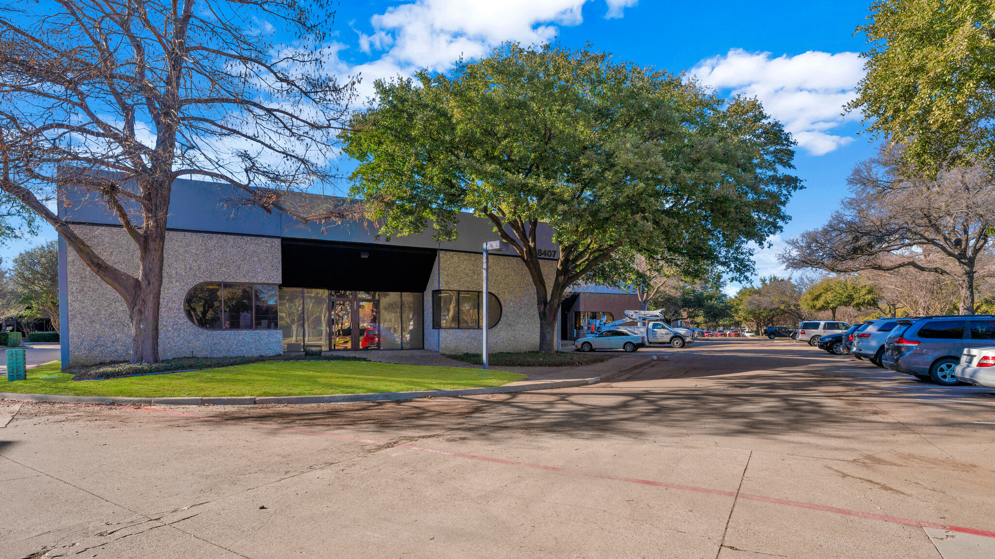 8406 Sterling St, Irving, TX for lease Primary Photo- Image 1 of 18