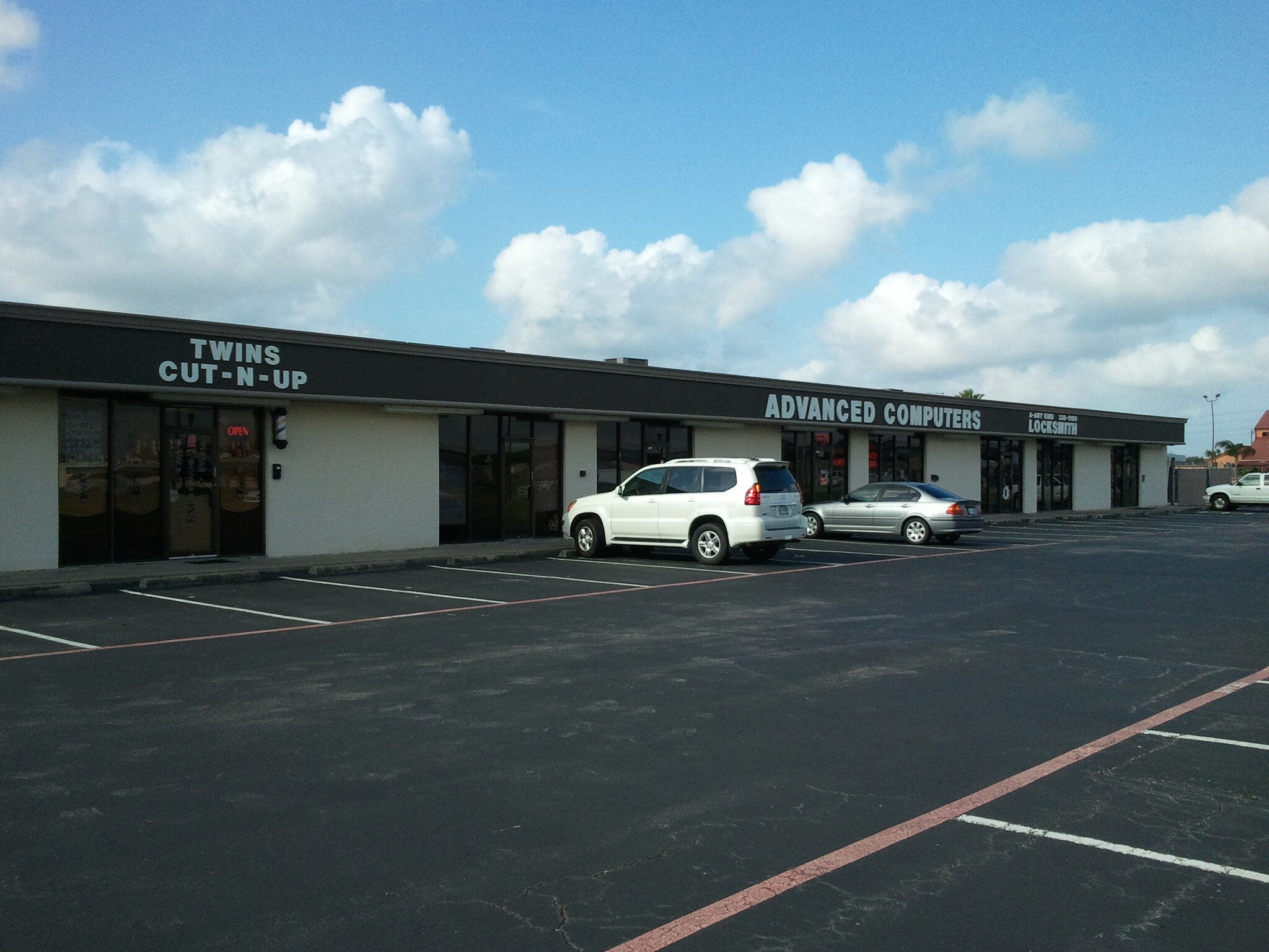 401 E Nasa Rd 1, Webster, TX for sale Primary Photo- Image 1 of 1