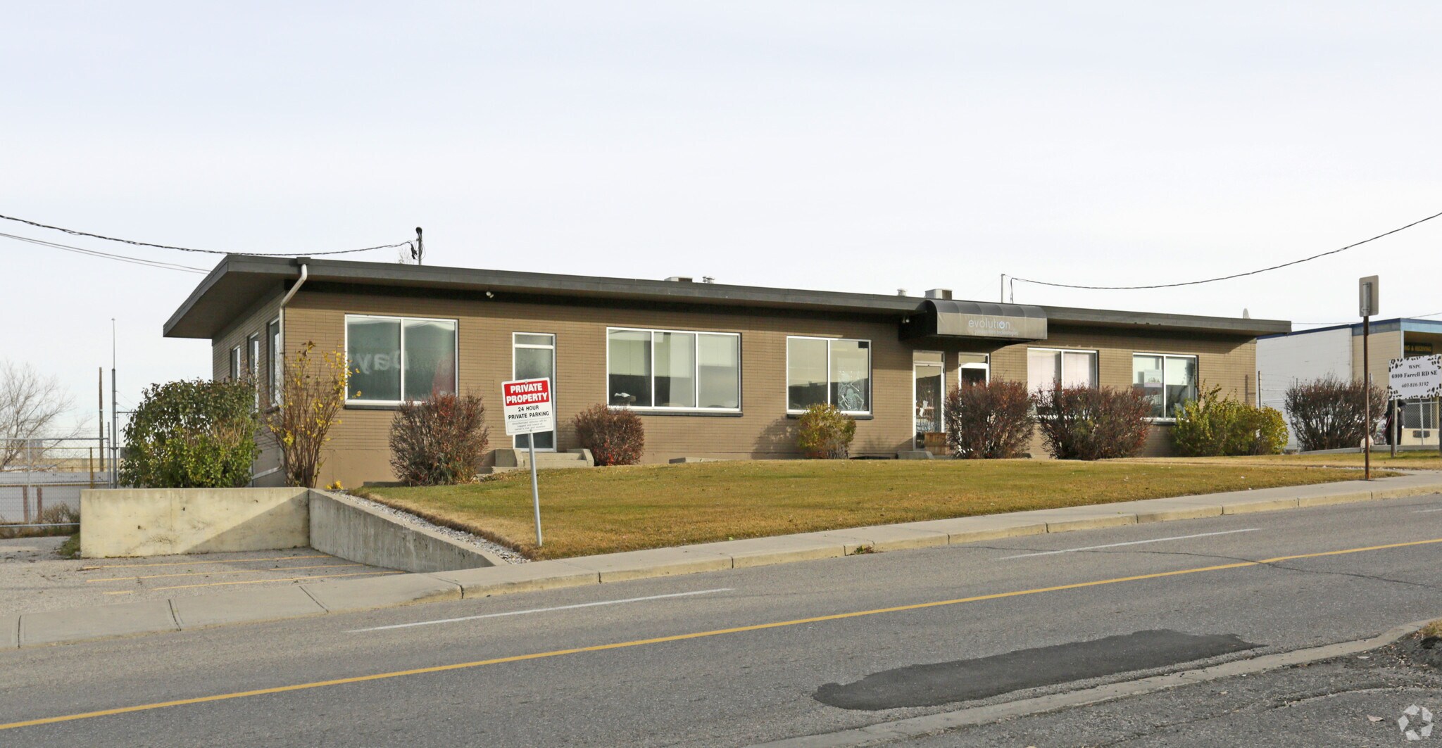 6910 Farrell Rd SE, Calgary, AB