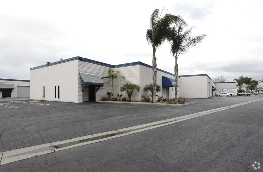 3427 E Pomona Blvd, Pomona, CA for sale - Building Photo - Image 1 of 1