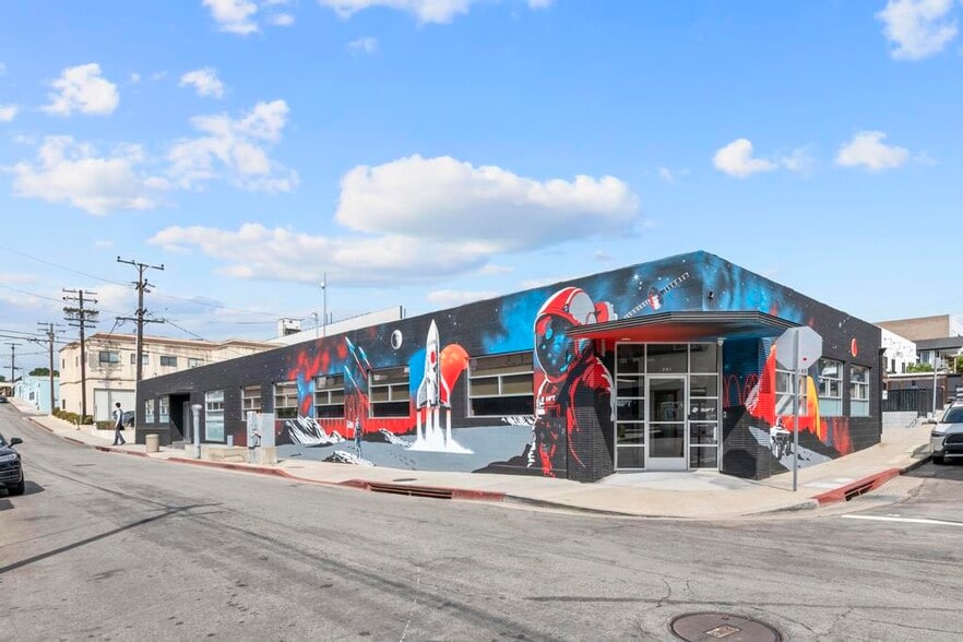 201 Arena St, El Segundo, CA for lease - Building Photo - Image 1 of 16