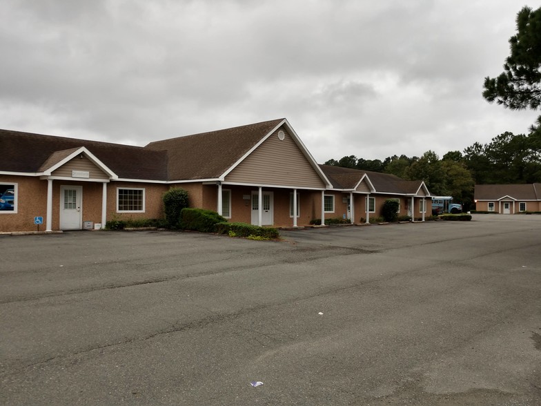 1413 Teakwood Dr, Tappahannock, VA for lease - Building Photo - Image 1 of 8