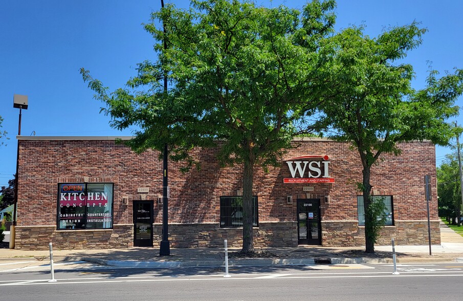 22100 Woodward Ave, Ferndale, MI for lease - Building Photo - Image 1 of 5