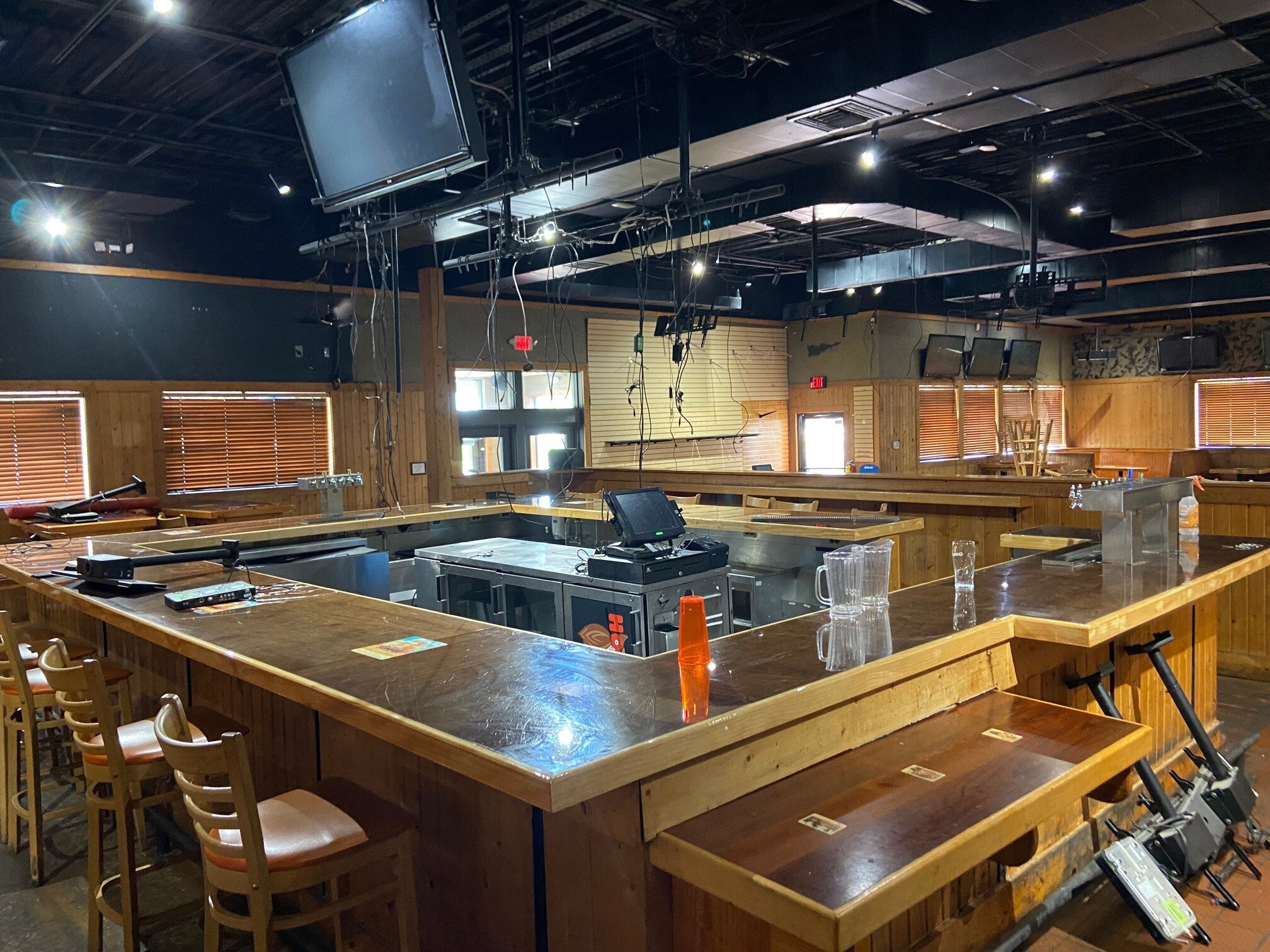 7711 Two Notch Rd, Columbia, SC for sale Interior Photo- Image 1 of 1