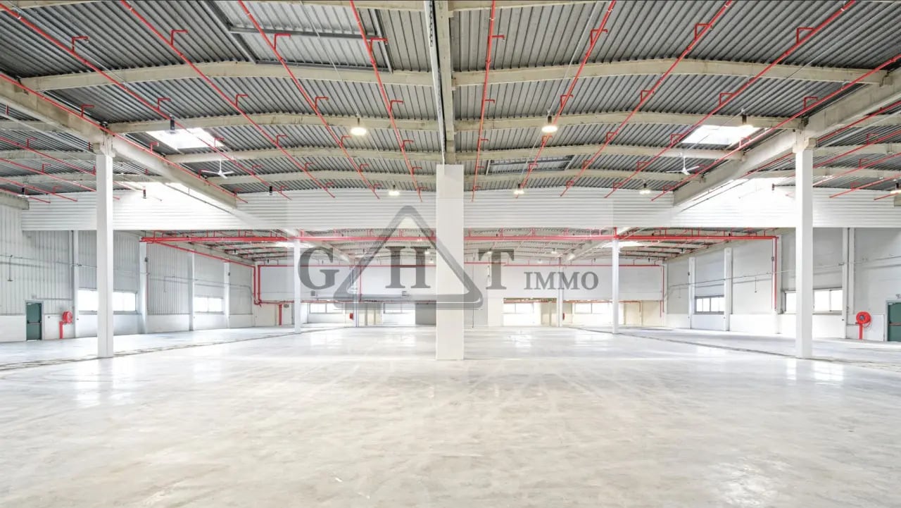 Industrial in Rosny-sous-Bois for lease Building Photo- Image 1 of 6
