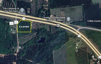 000 Highway 84, Elba, AL - aerial  map view