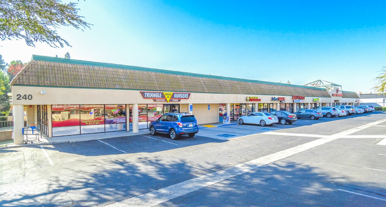 240 W Shaw Ave, Clovis, CA for sale Building Photo- Image 1 of 3