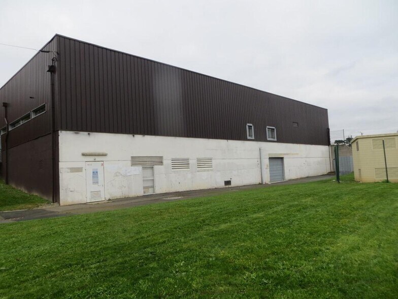 Flex in Brest for lease - Building Photo - Image 1 of 2