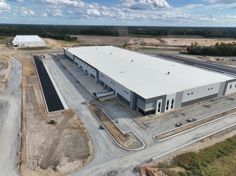 2925 Pruden Blvd, Suffolk, VA for lease - Building Photo - Image 2 of 9