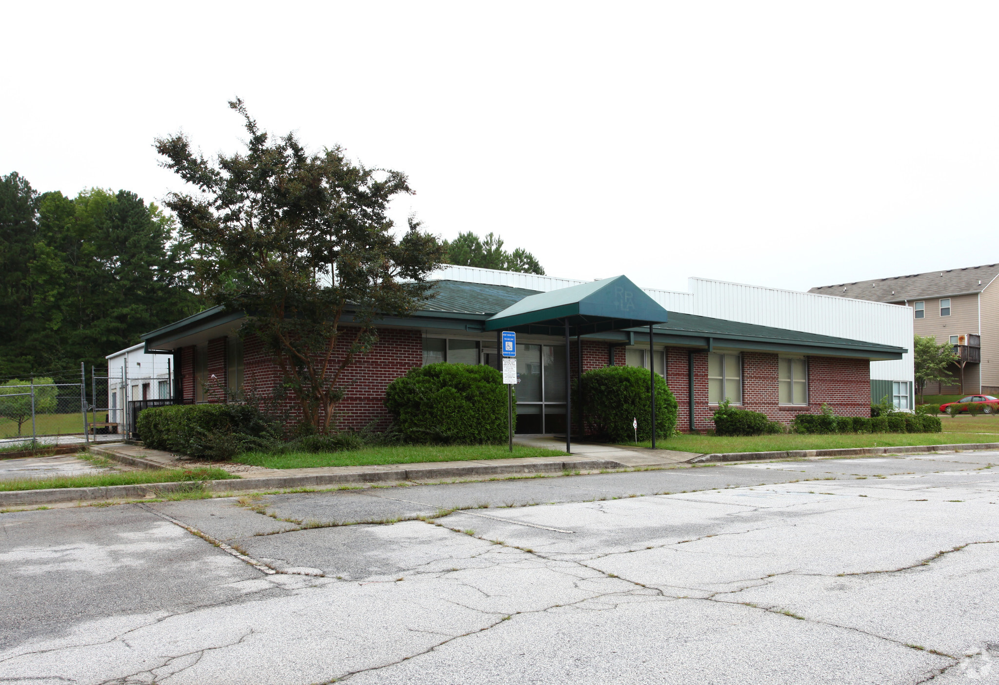 1719 Redan E, Lithonia, GA for lease Primary Photo- Image 1 of 6