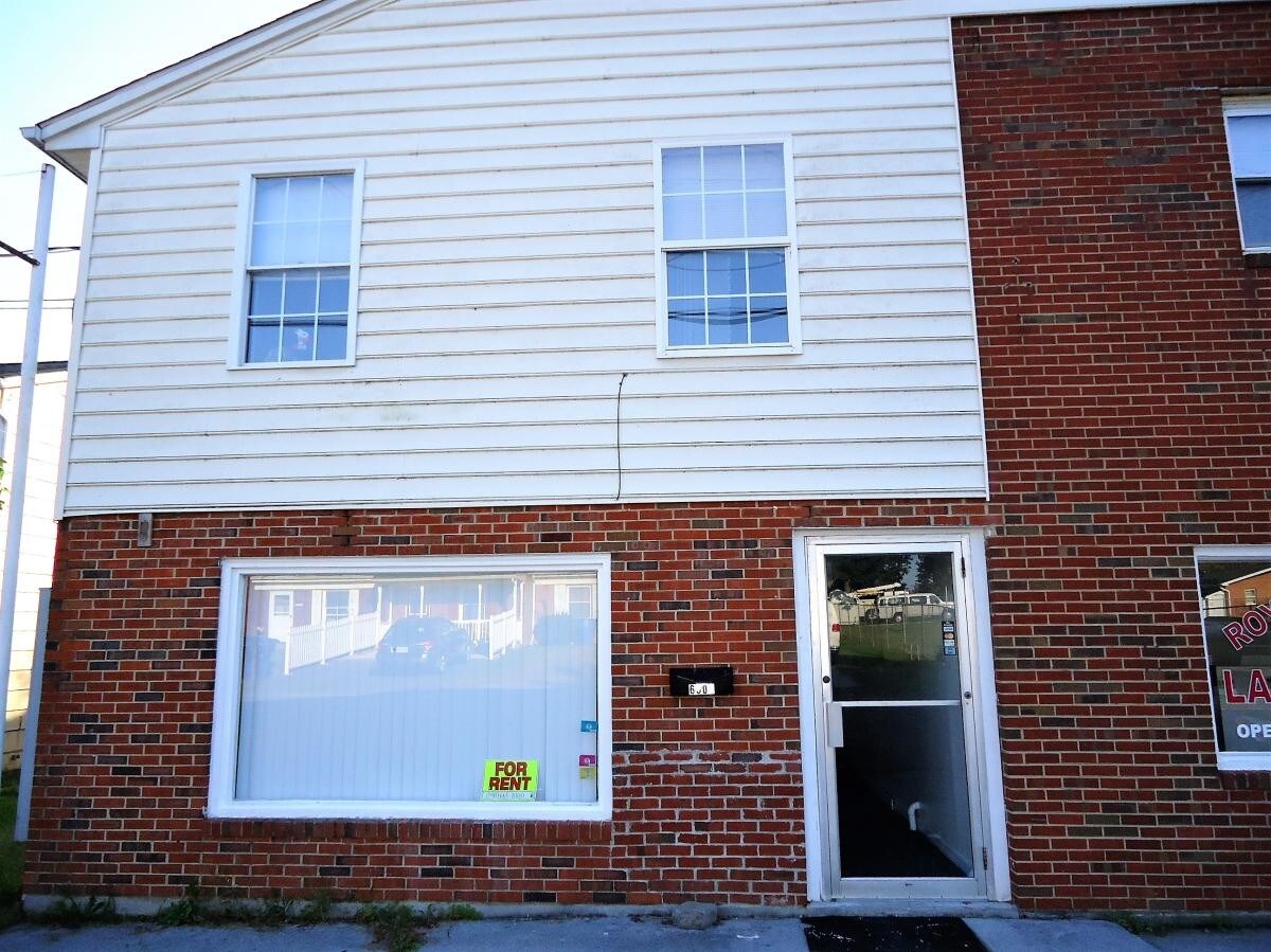 650 W 11th St, Front Royal, VA for sale Building Photo- Image 1 of 1