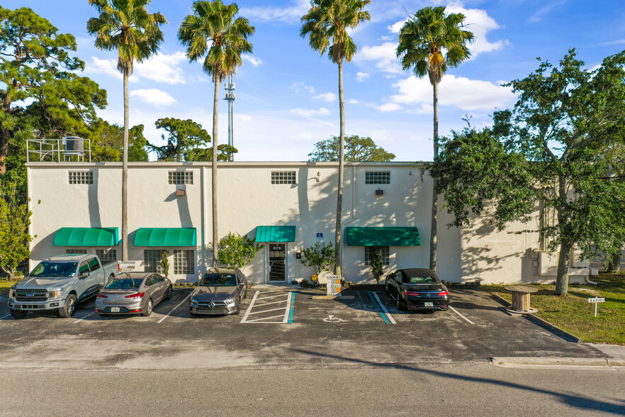 875 Creel St, Melbourne, FL for lease - Building Photo - Image 1 of 26