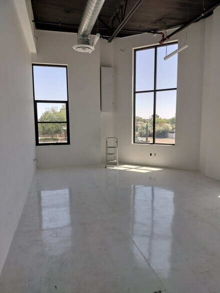 100 N Gilbert Rd, Gilbert, AZ for sale - Interior Photo - Image 1 of 1