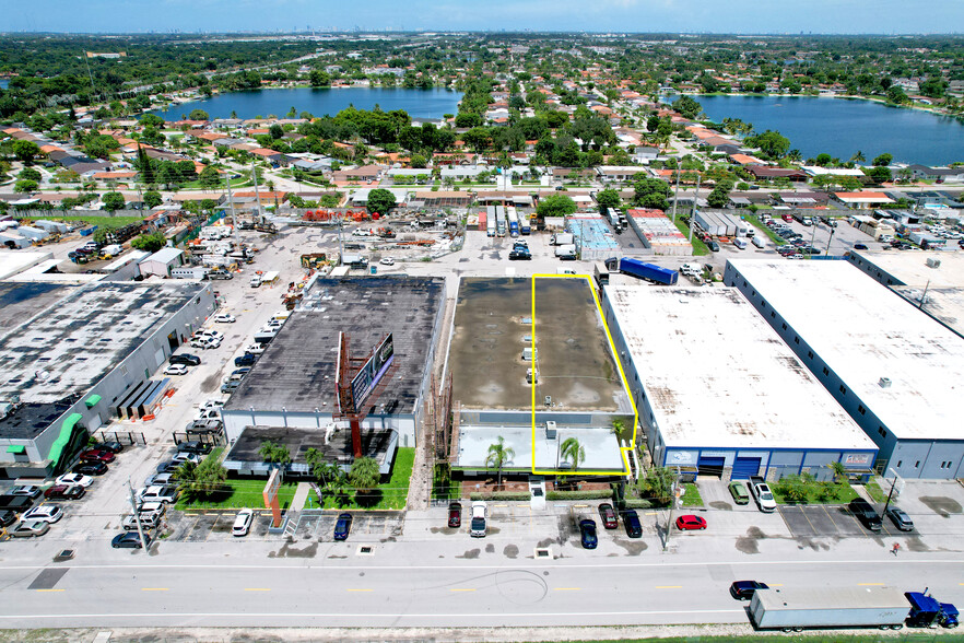 8005 W 20th Ave, Hialeah, FL for lease - Building Photo - Image 2 of 15