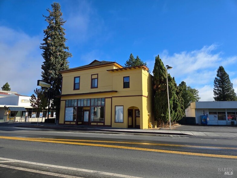 263 S Main St, Willits, CA for lease - Primary Photo - Image 1 of 34