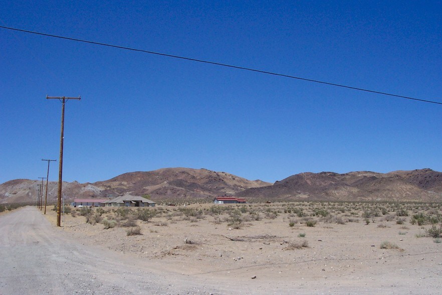 Dixie Rd, Hinkley, CA for sale - Building Photo - Image 1 of 1