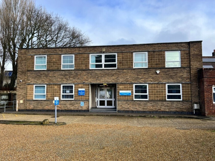 72 Stockbridge Rd, Chichester for lease Building Photo- Image 1 of 7
