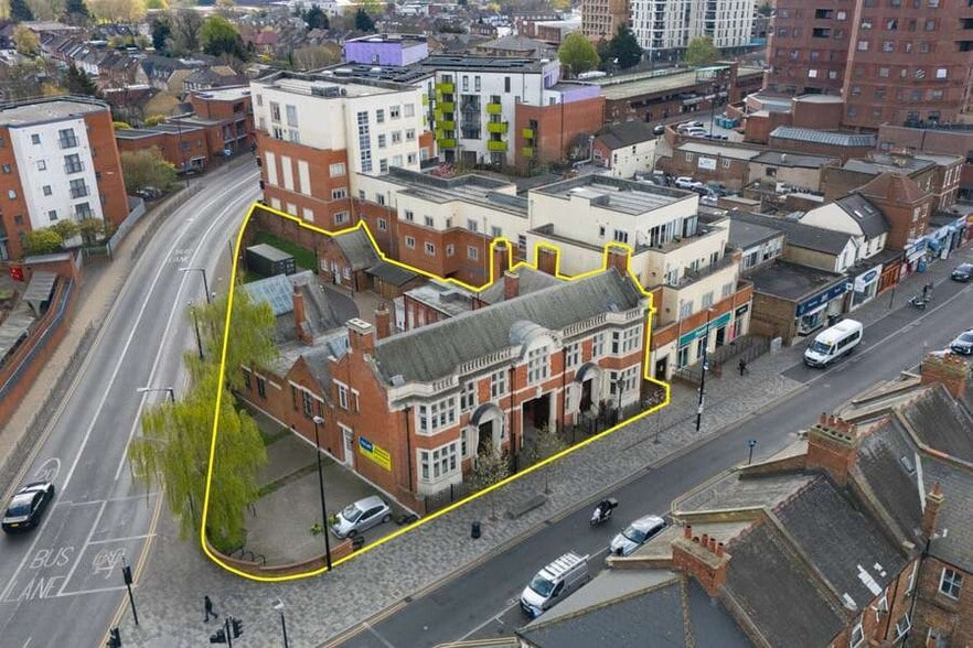 80 High St, Harrow for lease - Building Photo - Image 2 of 17