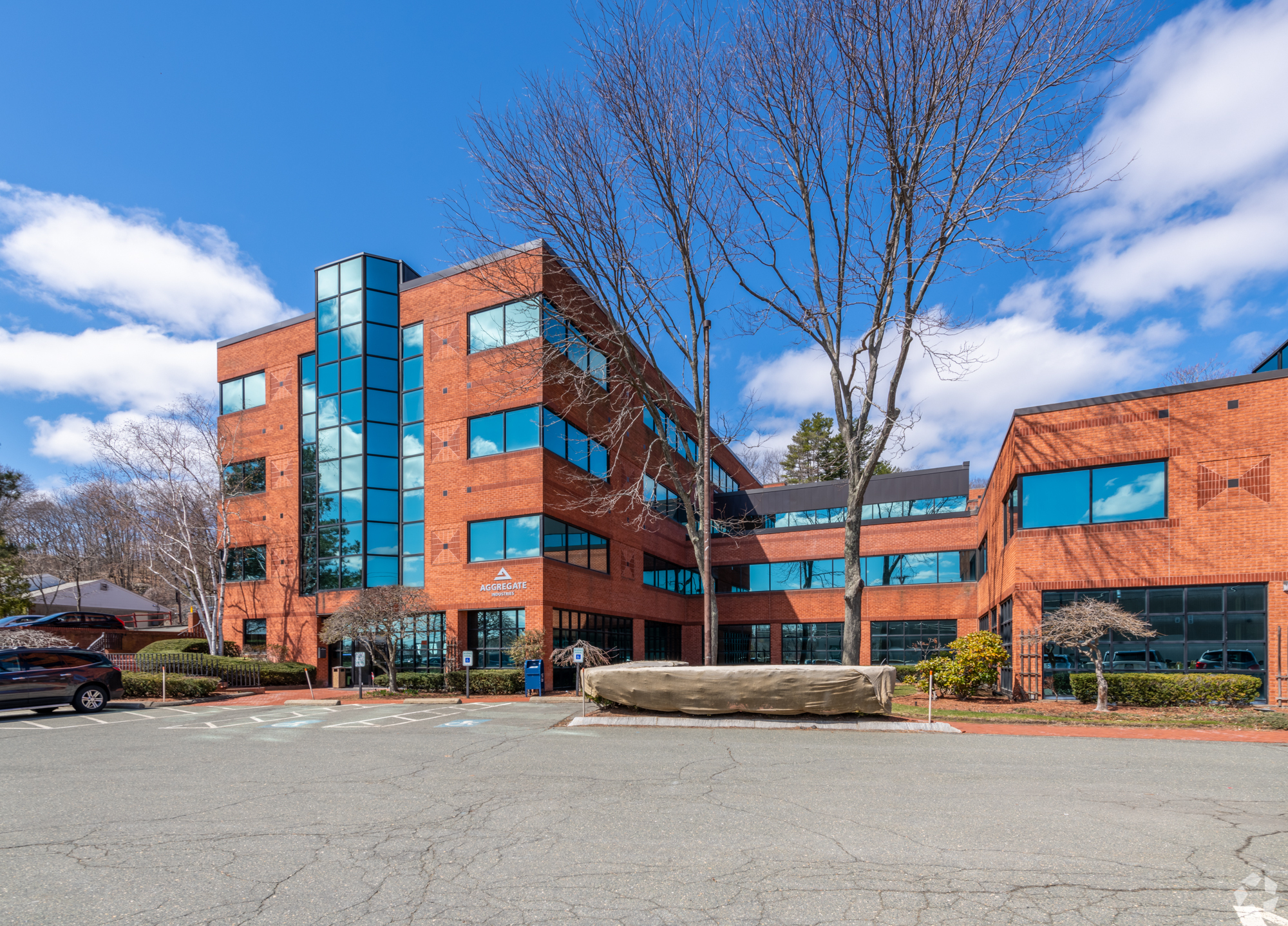 1711-1715 Broadway, Saugus, MA for lease Building Photo- Image 1 of 18