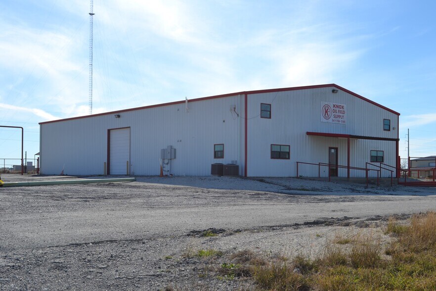 249 Hwy 72, Calliham, TX 78007