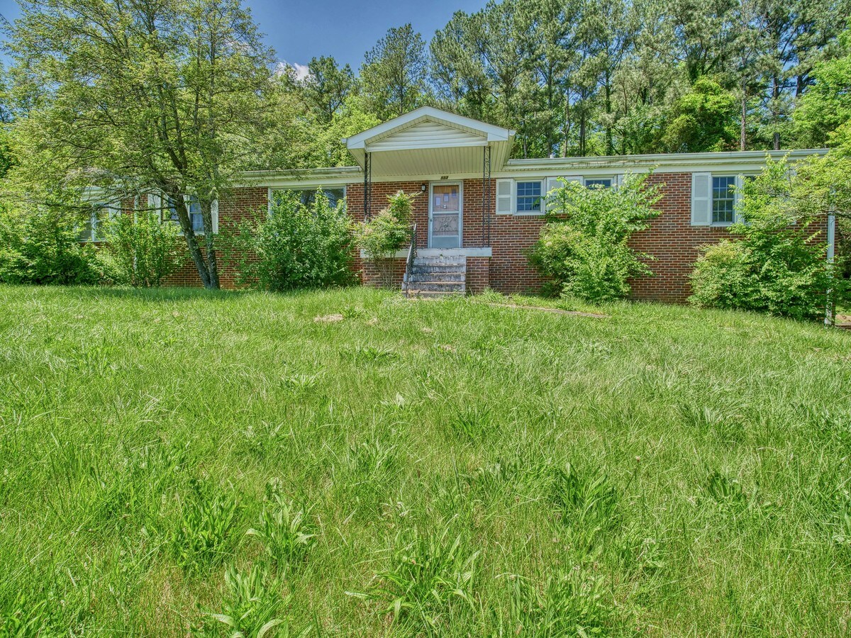 553 Bell Rd, Antioch, TN 37013