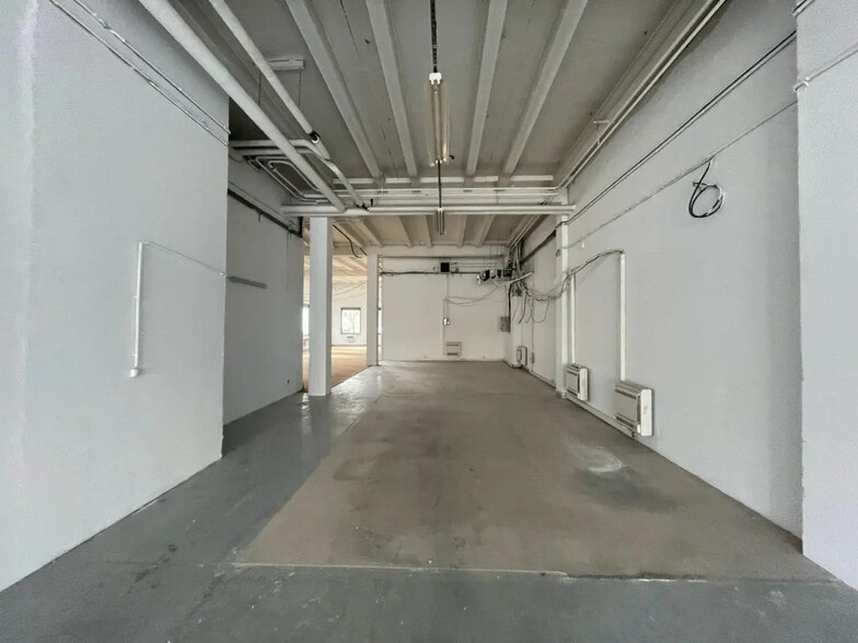 Flex in Osny for sale - Interior Photo - Image 1 of 9