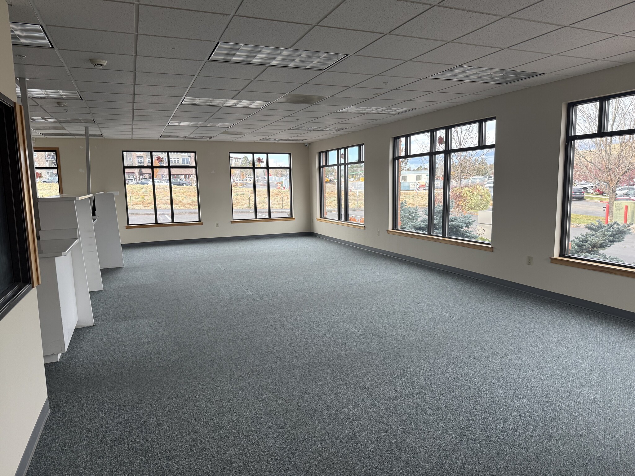 1247 NE Medical Center Dr, Bend, OR for lease Interior Photo- Image 1 of 7