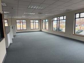 1247 NE Medical Center Dr, Bend, OR for lease Interior Photo- Image 1 of 7