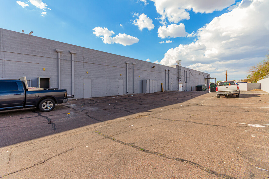 5217-5233 S Central Ave, Phoenix, AZ for lease - Building Photo - Image 3 of 9