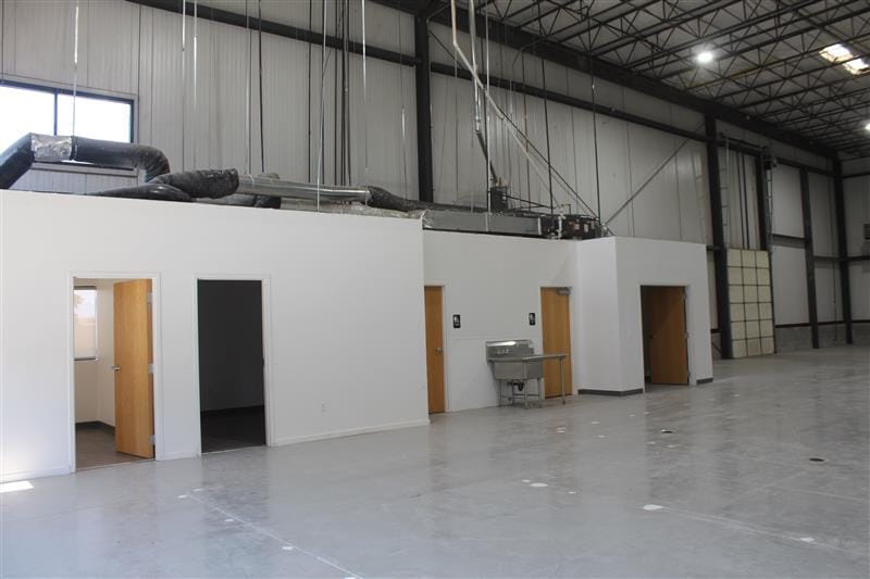 822-988 S 490 W, Pleasant Grove, UT for lease - Building Photo - Image 2 of 6