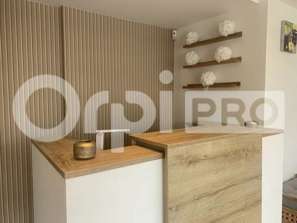 Location Commerce 75 m² - Photo 1