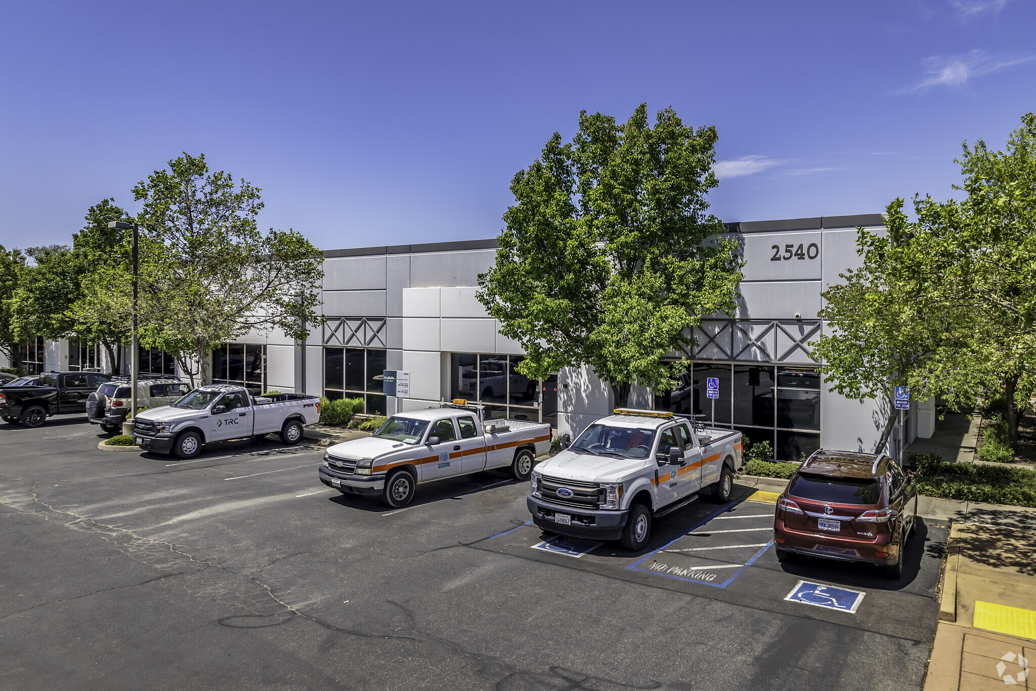 2540 Warren Dr, Rocklin, CA for lease Building Photo- Image 1 of 16