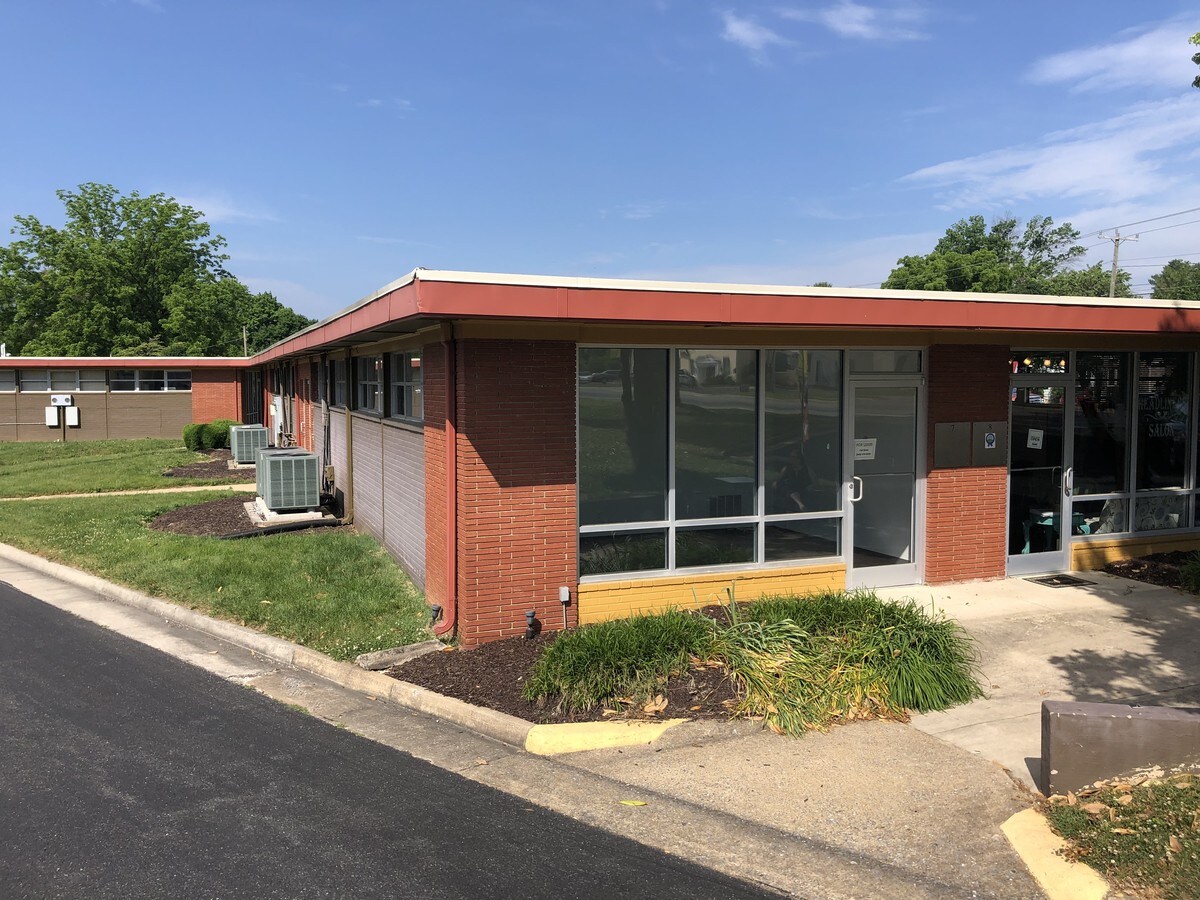 220 Rosser Ave, Waynesboro, VA 22980 Office for Sale