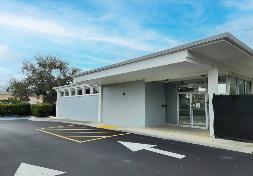 10350 Riverside Dr, Palm Beach Gardens, FL for lease - Building Photo - Image 1 of 10