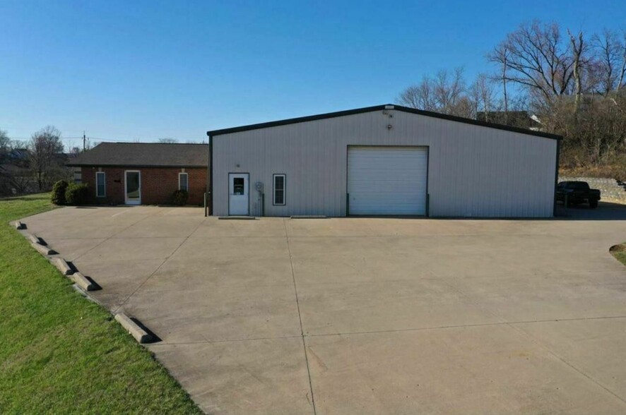 1089 Perkins Dr, Alexandria, KY for lease - Building Photo - Image 1 of 7