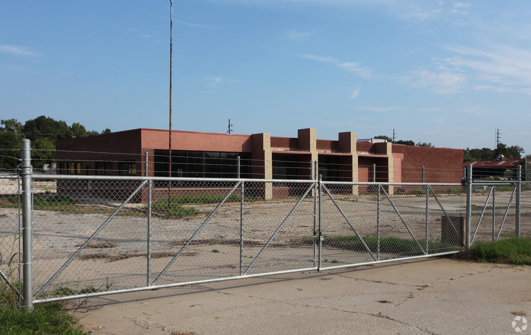 1090 Industrial Blvd, Gainesville, GA for sale Primary Photo- Image 1 of 1