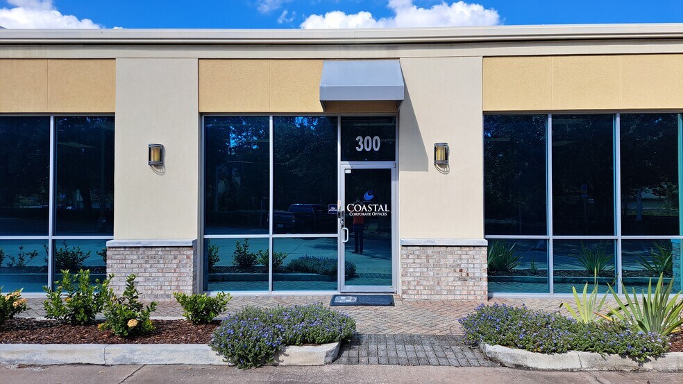 705 Wells Rd, Orange Park, FL for lease - Building Photo - Image 2 of 44
