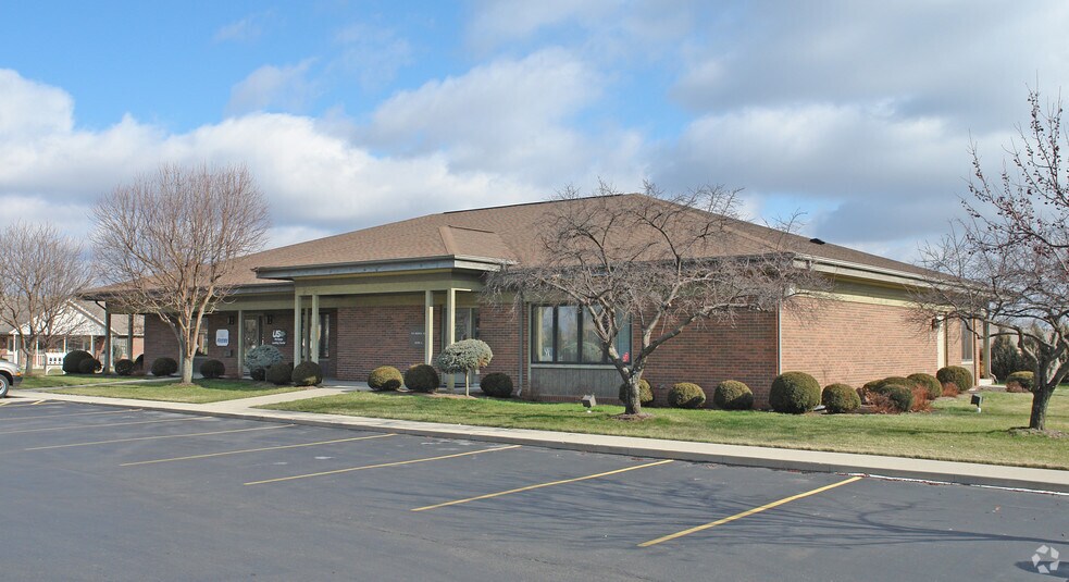 1001 S Dorset Rd, Troy, OH for sale - Primary Photo - Image 1 of 1