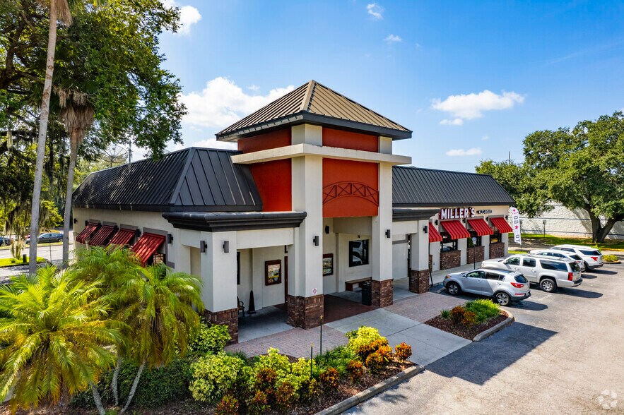 1817 W Brandon Blvd, Brandon, FL 33511