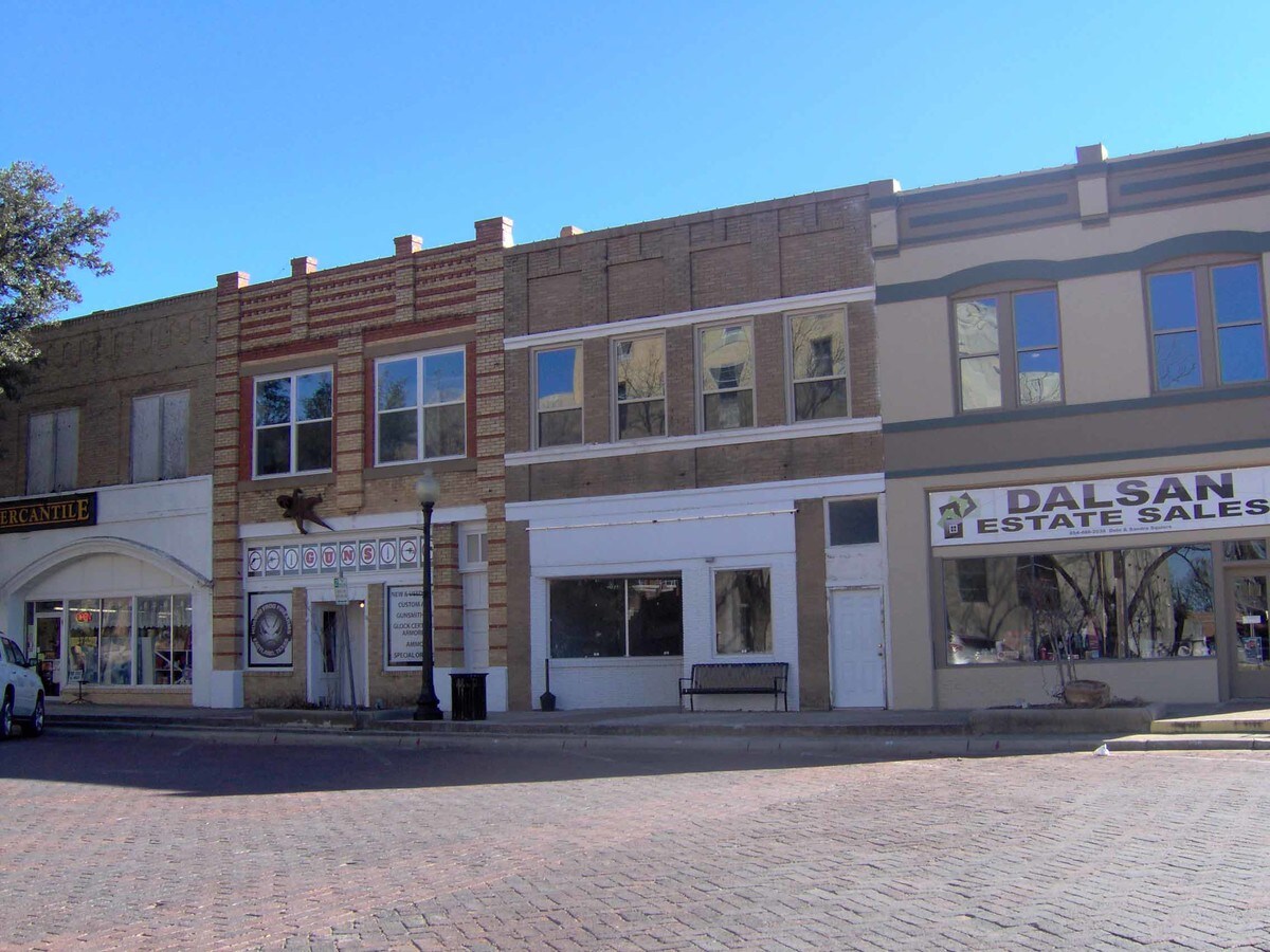 112 W Commerce St, Eastland, TX 76448